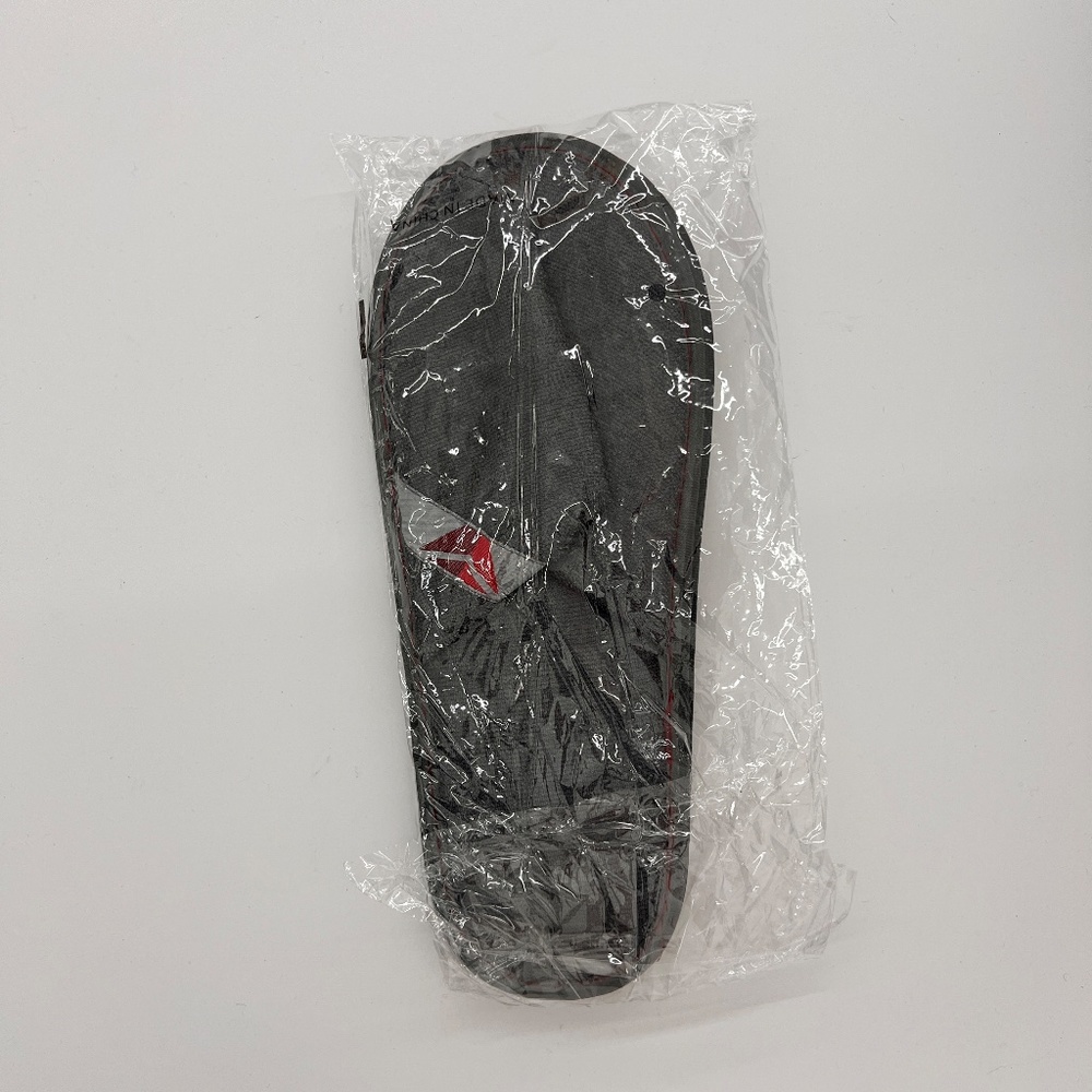 Delta One Slippers - Picture 2 of 3